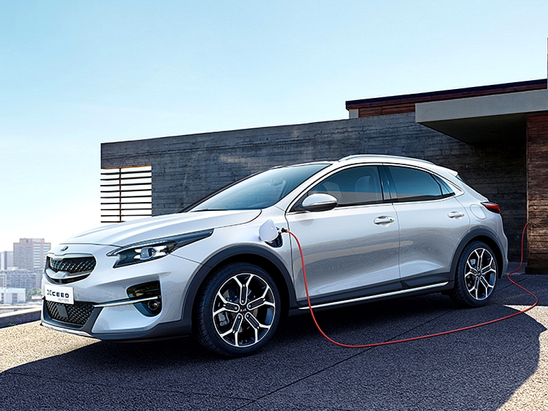 Plug-in hybridní XCeed a Ceed Sportswagon v prodeji